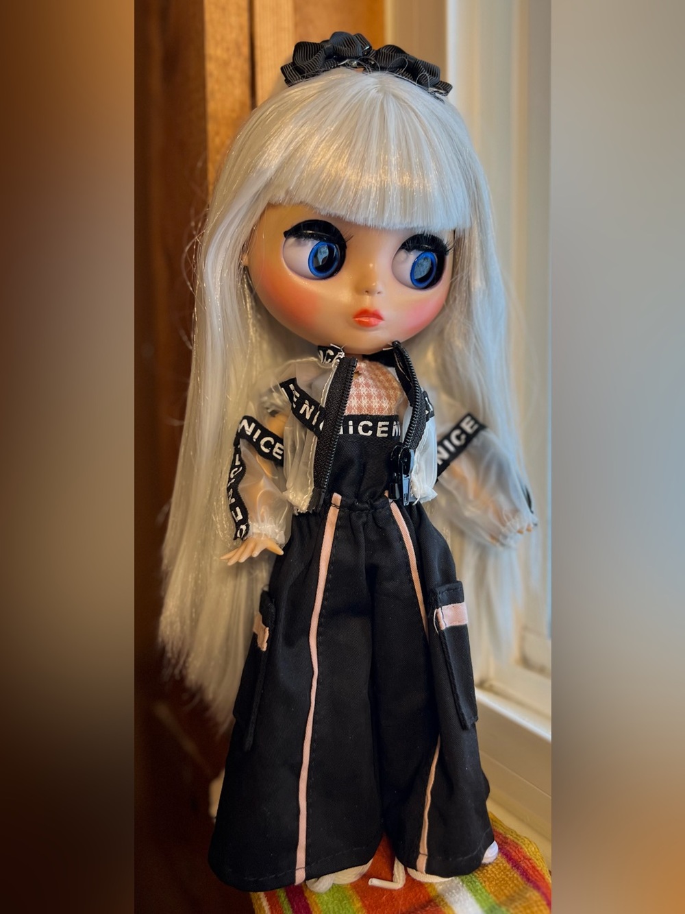 CUSTOMIZED ICY DBS CERTIFIED BLYTHE DOLL.